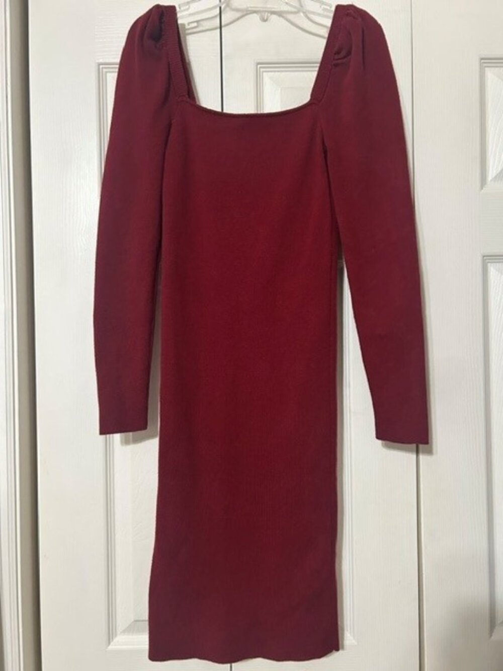 Forever 21 burgundy bodycon long-sleeve dress. (S)